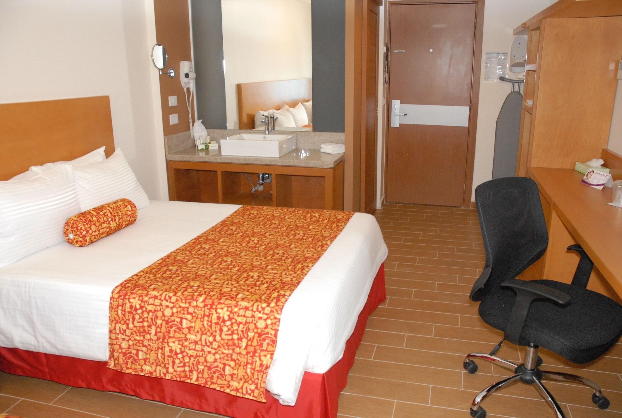 Aranzazu Centro Historico Hotel Гуадалахара Екстериор снимка